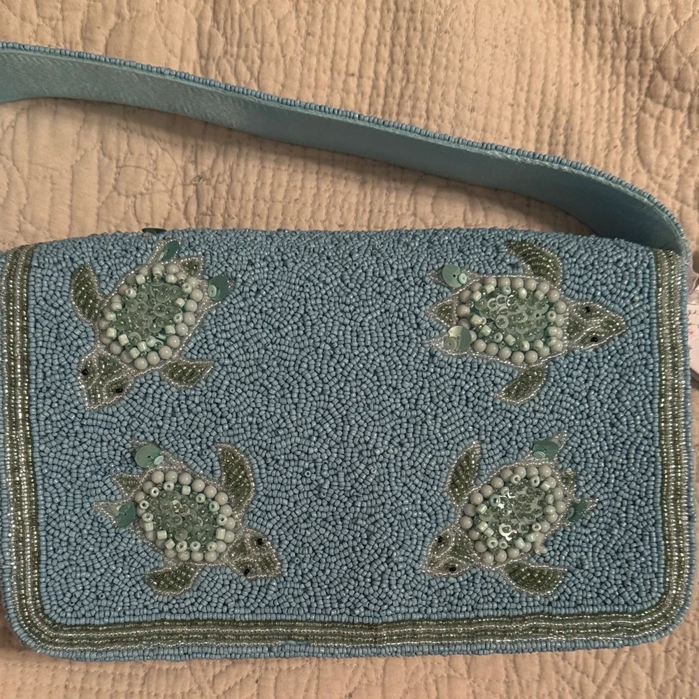 Turtle Beaded Bag - Picture 4 of 8